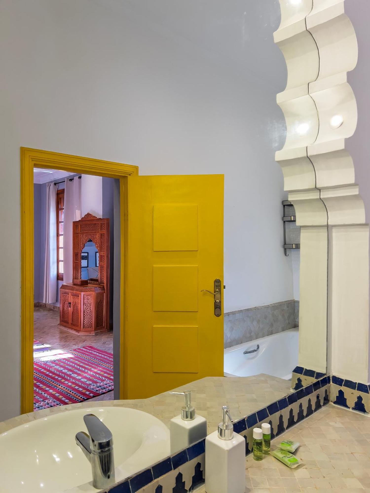 Riad Tanja By Chef Moha Tanger Ngoại thất bức ảnh
